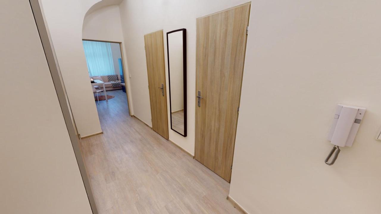 Ferienwohnung Viaducto De Karlin - Aparment Prag Exterior foto